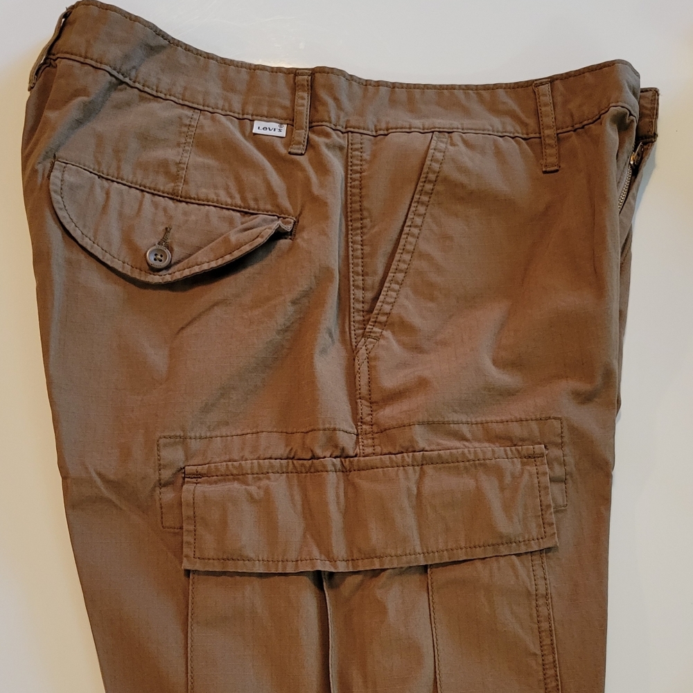Levi's Men Cargo Shorts